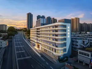 宜昌聽朵酒店（三峽大學水悅城購物中心店）