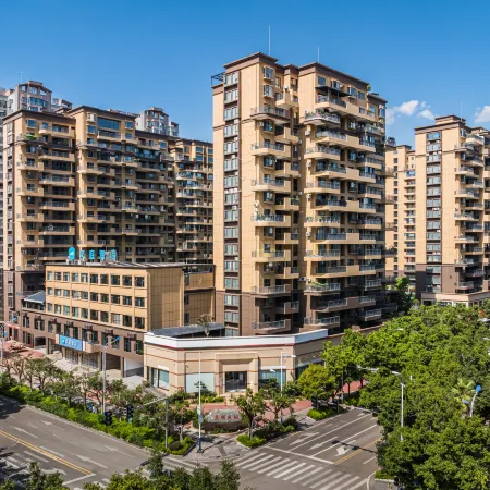 HanTing Hotel (Lijiang Huaping Jinxiu Road)