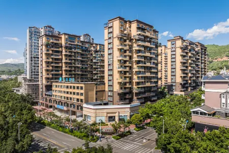 HanTing Hotel (Lijiang Huaping Jinxiu Road)