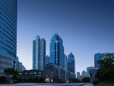 上海北外灘外白渡橋輕居酒店 鄰近復旦大學-景芙堂的酒店