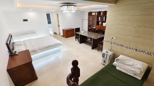 Light Luxury Banshan Hot Spring B&B (Tourism College Branch) - pemandangan pegunungan
