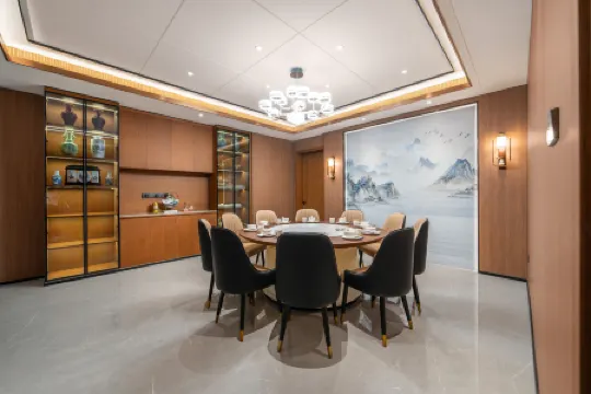 Moshang Qingya Hotel (Wang Family Courtyard Lingshi East Station Branch, Lingshi, Jinzhong)