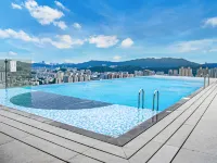 Hotel Indigo ZHUHAI XIANGZHOU by IHG - Infinity Pools
