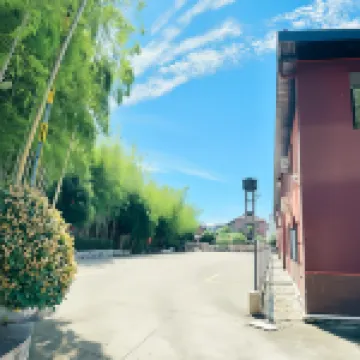 Jinri Business Hotel