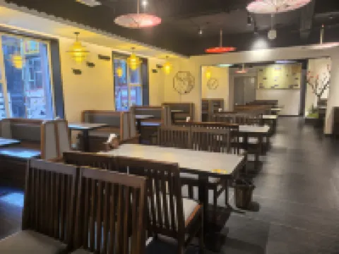 康和逸扉ホテル（情歌広場）