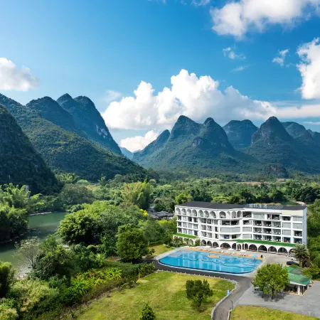 Xishi Manor Resort Hotel(Yangshuo Ten-MileGallery Yulong River Branch)