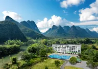 Xishi Manor Resort Hotel(Yangshuo Ten-MileGallery Yulong River Branch)