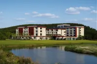 Weihai Rongcheng Jinyue Seaview Garden Hotel - pet friendly