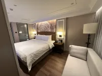 Vienna Hotel (Ledong Gongyuan) Hotels in Ledong