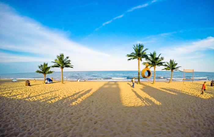 Fisher Island Holiday Hotel