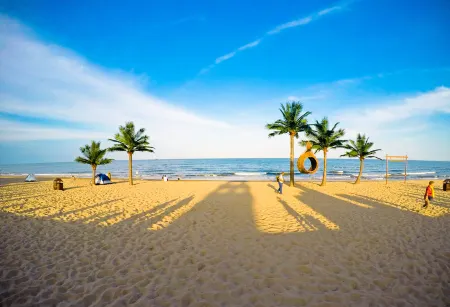 Fisher Island Holiday Hotel