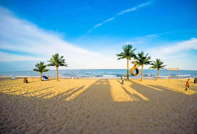 Fisher Island Holiday Hotel