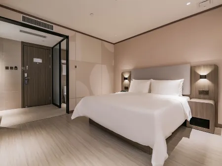 HanTing Hotel (Dongfanghong Plaza Pingliang Road, Lanzhou)