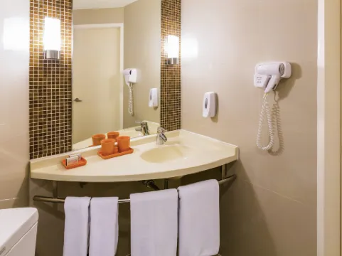 Ibis Hua Hin Отели рядом со станцией Железнодорожная станция Хуа Хин