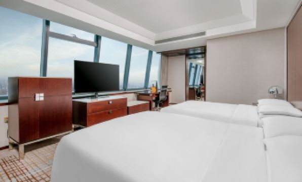 Renaissance Shanghai Zhongshan Park Hotel