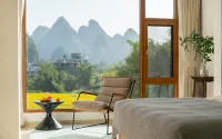 Yuetian Life Hotel (Yangshuo Shili Gallery Yulong River Branch) - Mountain view