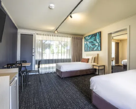 Nightcap at Gateway Hotel Hotels in Geelong