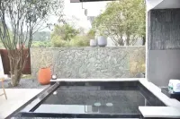 Qi Ming Xing Hot Spring Hotel