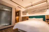 Rugao Yunlai Jurong Hotel - 2-Star