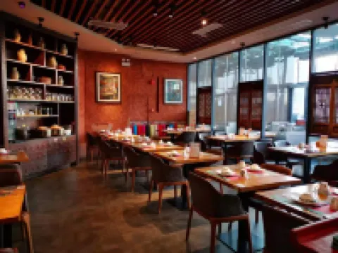 Cloudy International Aaprtment(Beijing Road Jiedeng Metropolis Store)