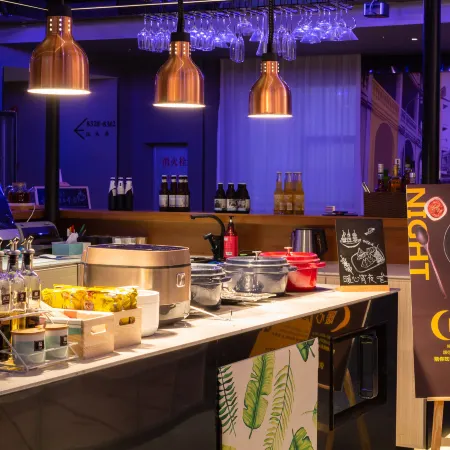 Weilaideng Hotel (Guangzhou Zhujiang New Town Jinan University Store) Отели рядом с достопримечательностью «Станция метро Gangding»