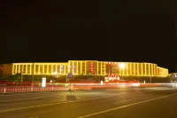 Hongxin Hotel (Yishui Bus Station)