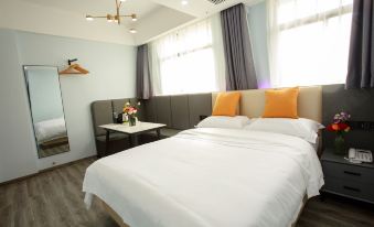 Youth Fashion Boutique Apartment (Zhongshan Tanzhou Shop)