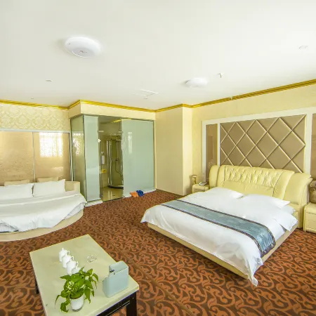 Rujia Pebble Hotel (Xinyang West Street Yangcheng No. 2 Middle School)