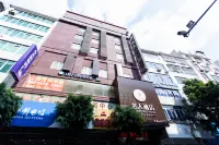 Celebrity Hotel (Jincheng Central Pedestrian Street People's Hospital Store)