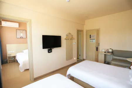 Grace Inn Ginza (Pingyin Huangshi Street Rose Industry Base)