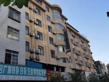 Luchuan Tiantian Convenient Hotel