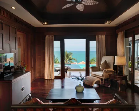 ラウィ ワリン リゾート アンド スパ ランタ島のホテル