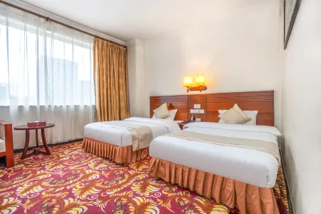 Pazhou Hotel (Guangzhou Convention and Exhibition Center Modiesha Metro Station)