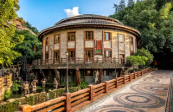 梅州客天下藝術家園酒店