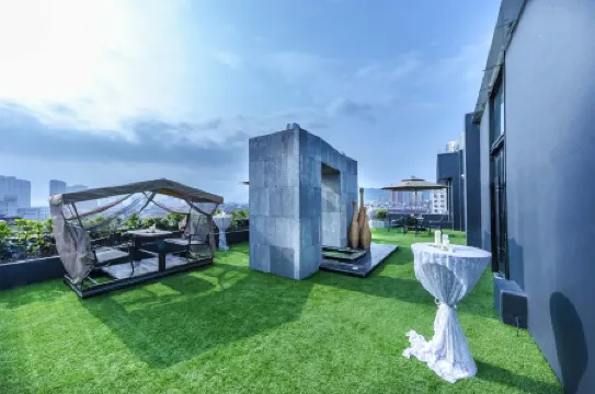 Dongyang Perfect·Elegant Residence Designer Hotel (Downtown Dongyang Branch)