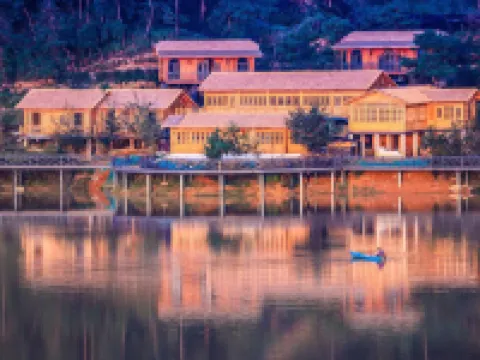 Xundian Fenglongwan Resort Hotel Hotels in Xundian