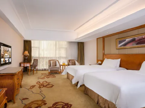 Vienna International Hotel (Shanwei Chengqu)