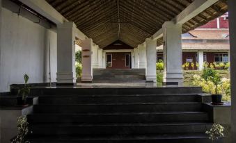 Pavanputra Clarks Inn - Housity