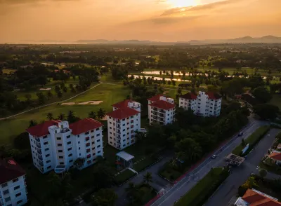 Seastar Hotel and Service Apartment Hotels in Phla Subdistrict