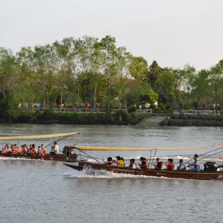 The Grace Amphawa