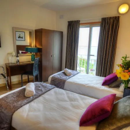 Carlton Hotel Отели в г. Слима