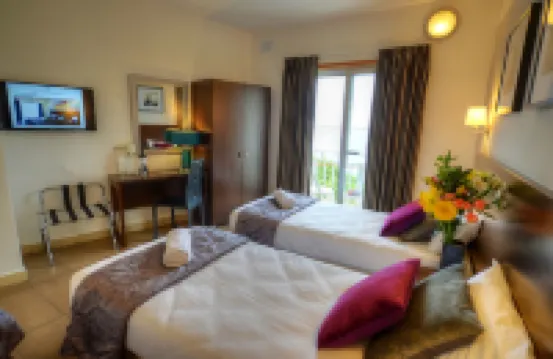 Carlton Hotel