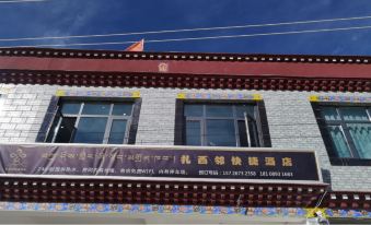 Hotel Tashi Neighborhood