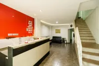 Permata Inn Hotel a Silalas