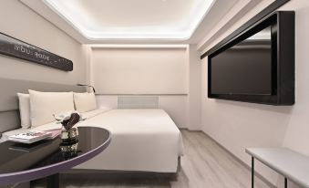 Beijing Xizhimen Exhibition Gallery Light Residence Hotel