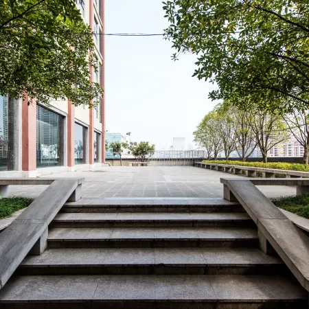 Yichang Lvyue Hotel (AQUA PLAZA& Three Gorges University Shop)