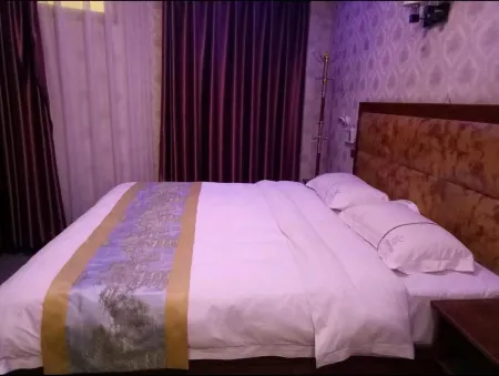 Holiday Inn along the River