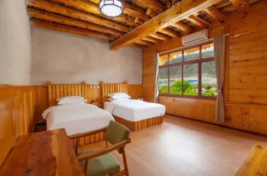 Dejicang B&B