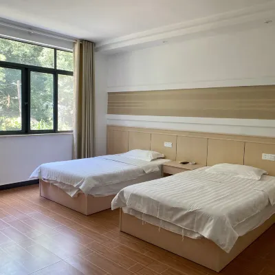 Huangshan Xinjian Homestay Hotels near Jiulong Waterfall