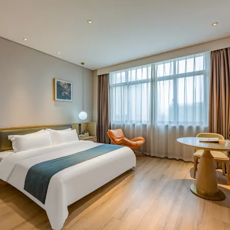 Long King Boutique Hotel (International Trade Centre)